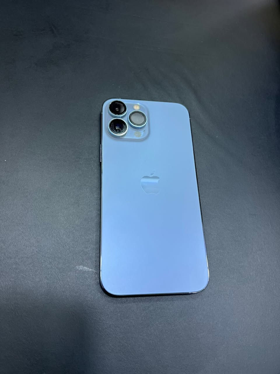 📱 للبيع iPhone 13 Pro Max

🔹 السعة: 256GB
🔋 نسبة البطارية: 77%
✨ الجهاز نظيف جداً .

💰 السعر: 650,000 
✅ ويوجد مجال بسيط بالسعر للجادين.

📞 للاستفسار والتواصل:
***********
