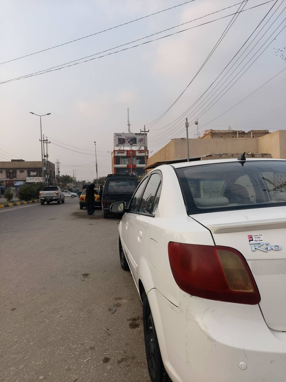 اللهم صلي ع محمد وال محمد
السلام عليكم كيا ريو 2012
سياره حلوه وجاهزه وجديده وماعيزه ايشي 
كير مكينه حداديه تايرات 
السيارا فول عدا الفتحه 
تحكمات جهتين

ABS 
رقمه كربلاء إنكليزي بسمي
السعر (96) بيها مجال
للاستفسار(***********)
