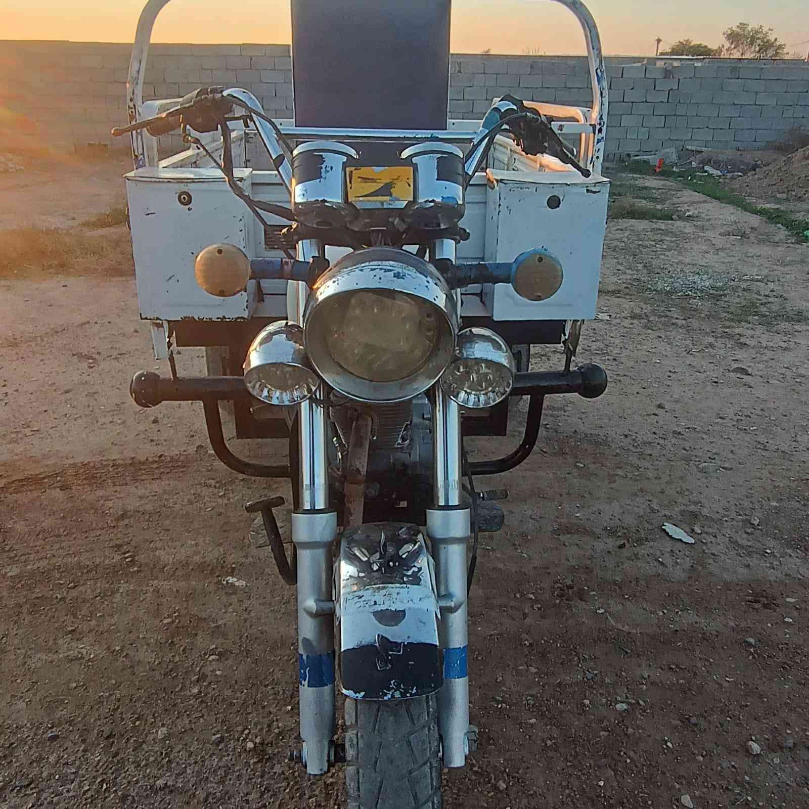 السلام عليكم للبيع موديل 19اوراق كاملة ٦اوراق كمرك ستوتة مابيهة نقص للاستفسار الاتصال على الرقم ***********
