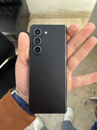 سامسونج فولد 5 • ٥١٢ • ساحه عدن