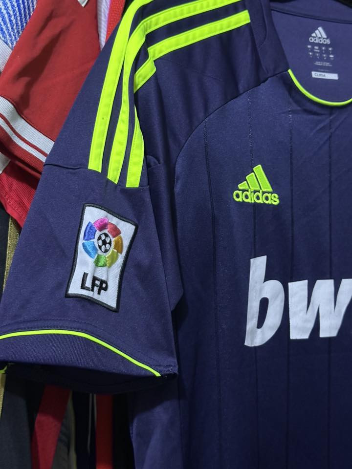 25 اصلي وكالة يلبس ميديم ✅
توصيل متوفر


**إذا كنت صاحب هذا الإعلان وتريد حذفه لأي سبب، رجاءا أرسل رسالة إلى الدعم الفني**