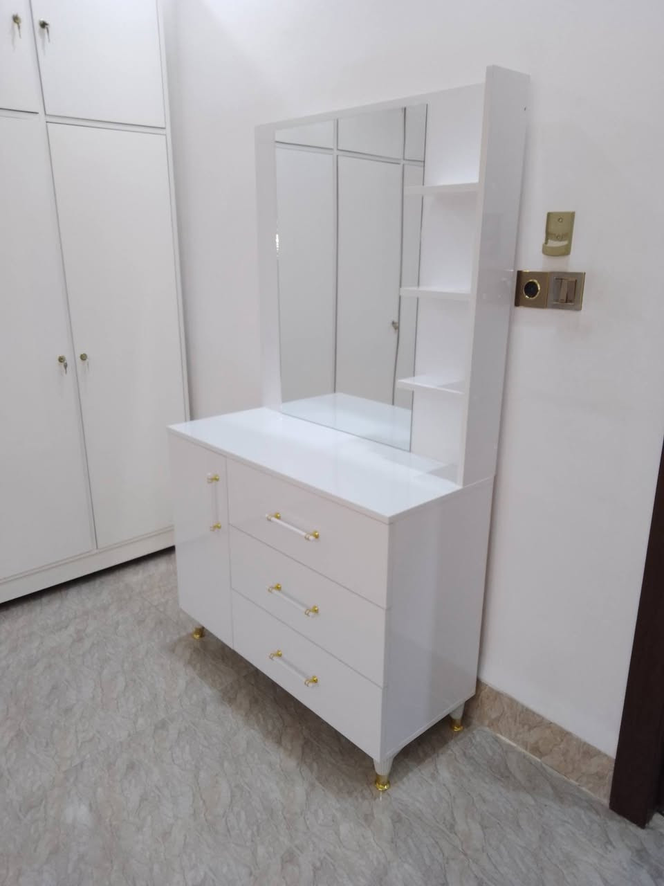 ميز تواليت جديد ٢يوم اشتريناء ١٢٥ و اشويه مجال كركوك رحيماوا


**إذا كنت صاحب هذا الإعلان وتريد حذفه لأي سبب، رجاءا أرسل رسالة إلى الدعم الفني**