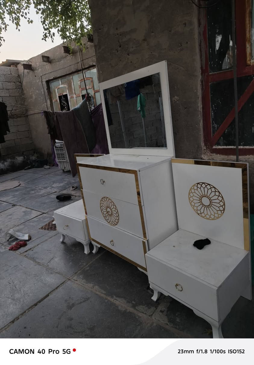 ثلاجات للبيع شرط الشغل وعندي غرفه تركيه بيضه وذهبيه نضيفه كلش مفصخه بسعر مناسب الشراي خاص مكاني نهروان سبع تلاف


**إذا كنت صاحب هذا الإعلان وتريد حذفه لأي سبب، رجاءا أرسل رسالة إلى الدعم الفني**