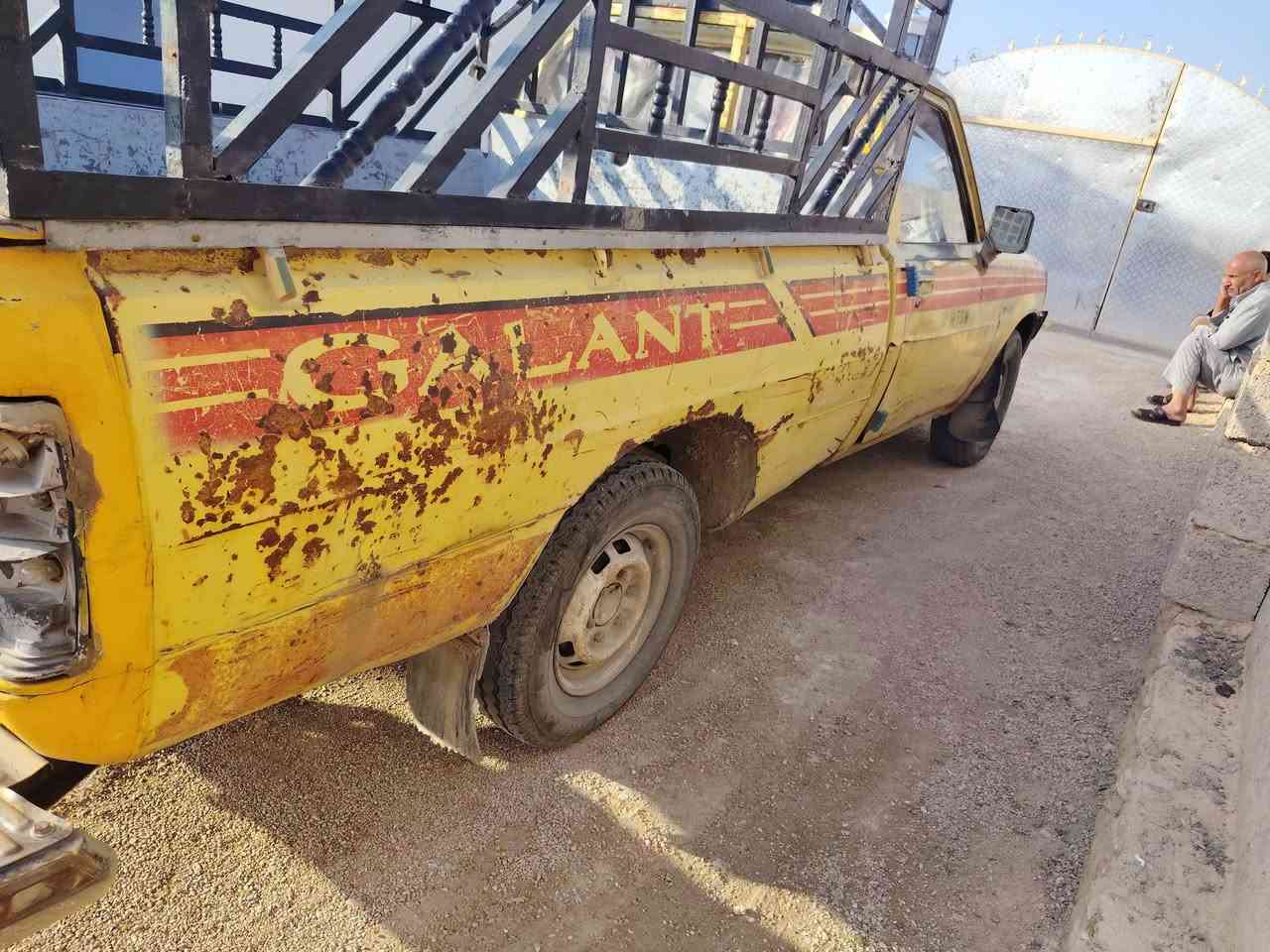 بيكم 82 رقم اصفر صاقطه م 2014 راعيه بل بغدادي محرك نيسان 203  انطيك كير ومحرك شرط سياره سعره 16 ورقه وبيه مجال مكان سياره لانبار حديثه رقمي***********
