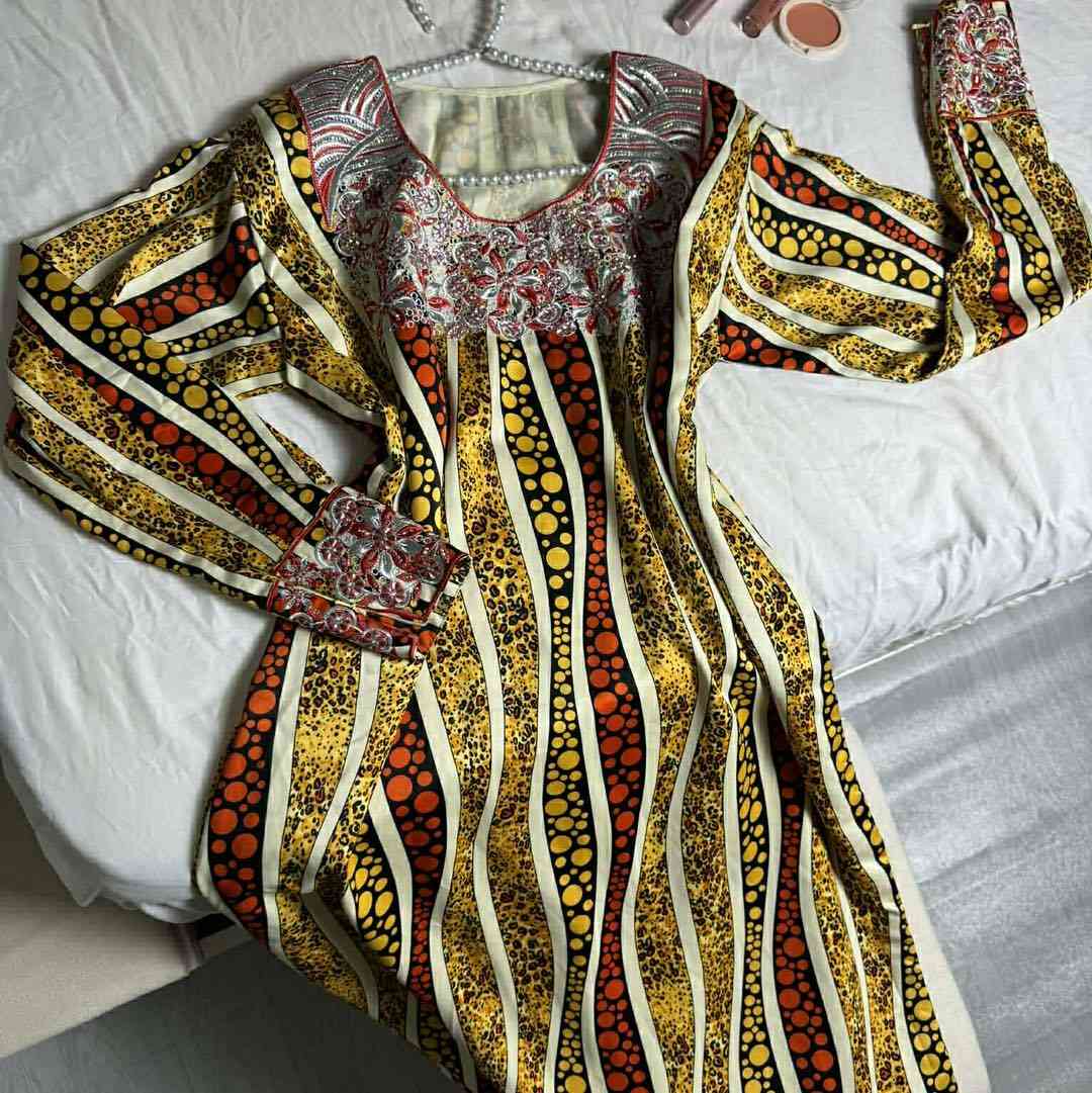 مخور العيد ويانه يخبل يقدملكم قطع غريبه و غير مطروقة 😉 #التمييز_عنواننا#كشختج_يمنا#مخاوير 

♏️ قياسات 42-46-48 
💵 سعر 25 الف 
🚚 توصيل 5 الف لجميع المحافظات 

للحجز ارسلي صوره المنتج و القياس و كشخي و ادللي علينا 😉


**إذا كنت صاحب هذا الإعلان وتريد حذفه لأي سبب، رجاءا أرسل رسالة إلى الدعم الفني**