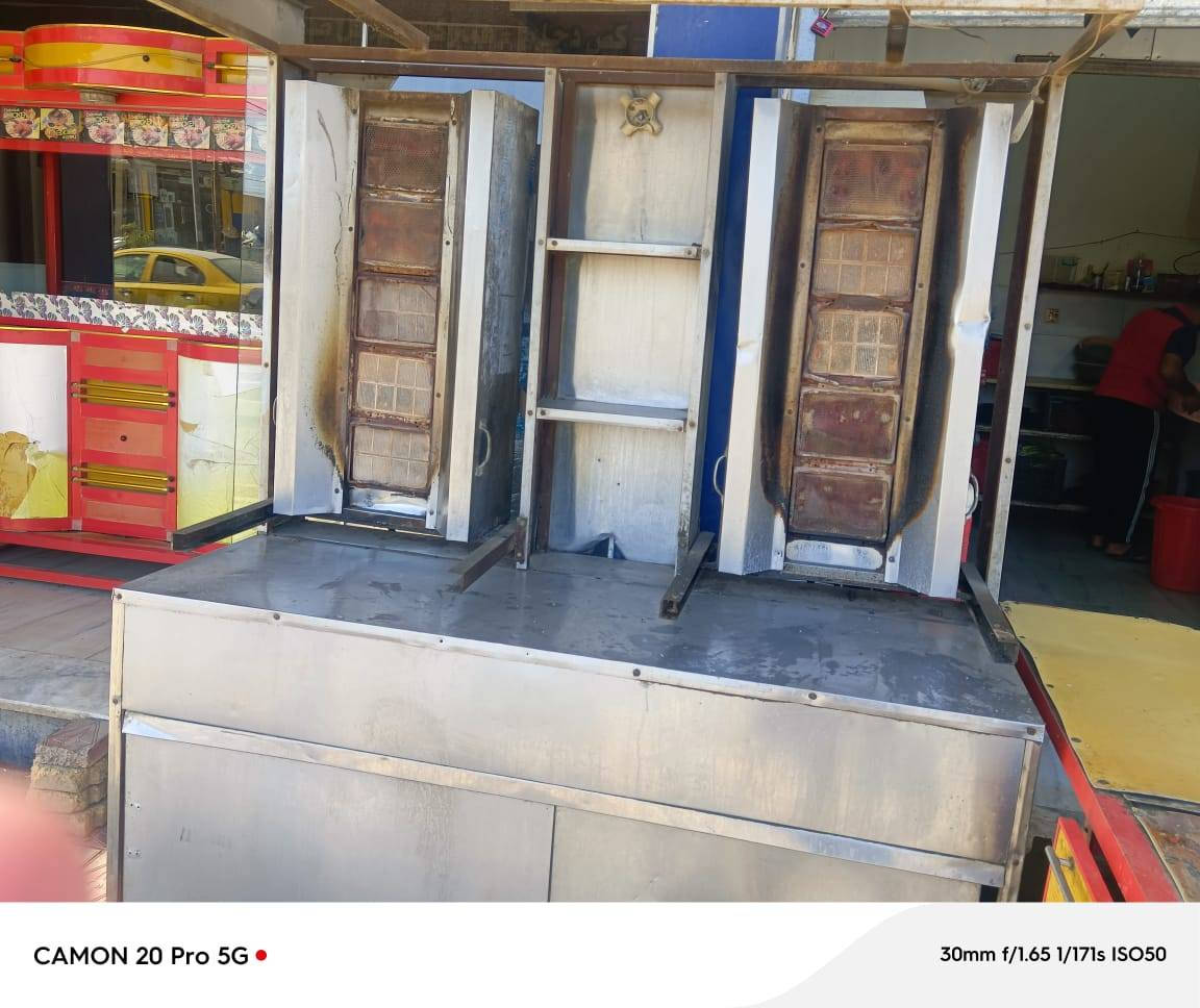 السلام عليكم
غراض  كافتريا للبيع
شواية مال دجاج كامله
شوايه مال كص
فرن بيتزا 
جام خانه
مكينه مال ثرم
مكلف بالنشر الاتواصل على هذا الرقم ***********
