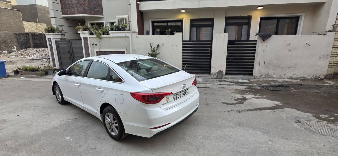 سلام عليكم
سوناتا ٢٠١٦ وارد امريكي  محرك ٢٤٠٠
باسمي شرط تحويل  سنويه وهزه وفحص وارقام كله جديد بدون نواقص ابدد
مواصفات 
داخل بيجي لايت زنون كهرباء شاشه جبيره تحكم ستيرن  ٣ وضعيات قياده 
صبغ جاملغ وبنيد بدون دواخل ابددد
وبيها ربع باب خلفي فقط مو كامل
عارضها ١١٥ ومجال بسيط 
مكاني بغداد الكرخ
***********
