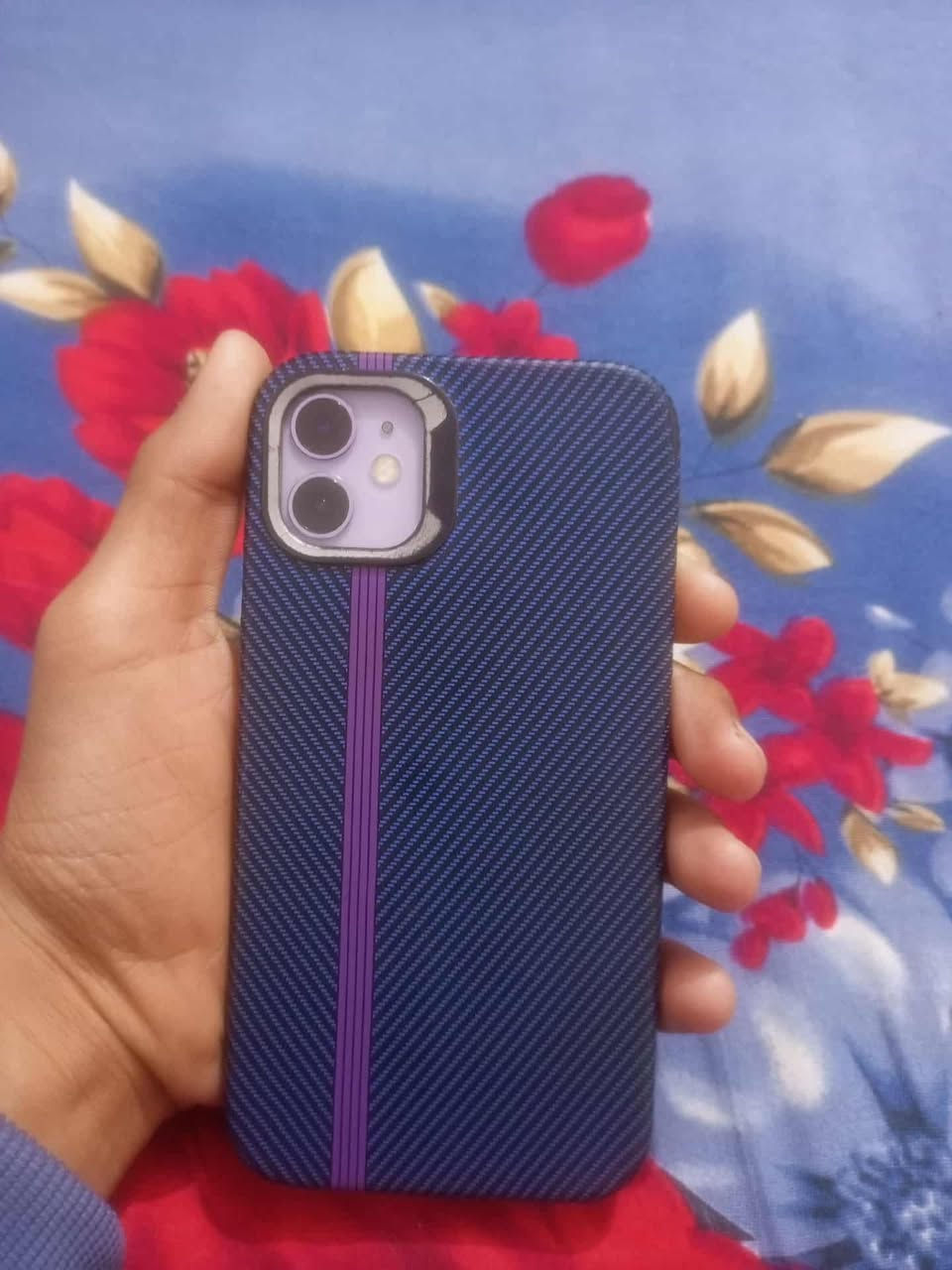 آيفون ١١
جهاز نضيف ذاكره ١٢٨
بطاريه٧٩بلاي 
فيس ايدي شغال 
كامرات اتصال صوت كله شغال 
فقط من حدثته اجت بي رسالة 
الشاشه وضهر مفطور سعر 
١٨٠
***********
