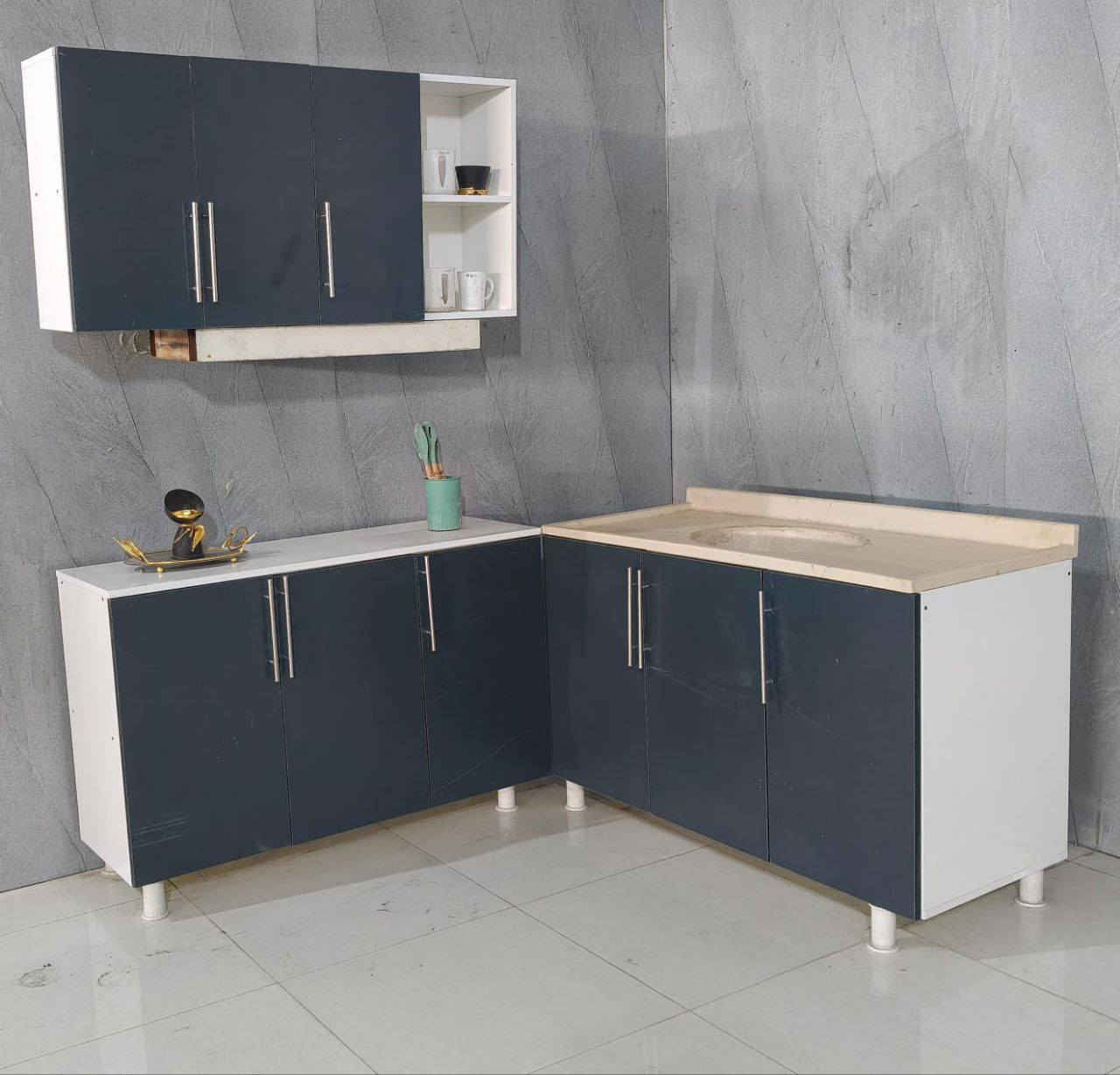 كاونتر خشب
قياس متر وعشرين
وسنك متر وعشرين
ملحق متر وعشرين 
هيكل Mdf. 
ابواب  Mdf

السعر 250الف


**إذا كنت صاحب هذا الإعلان وتريد حذفه لأي سبب، رجاءا أرسل رسالة إلى الدعم الفني**