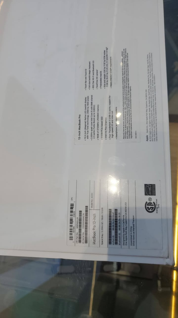 السلام عليكم حاسوب آبل للبيع جديد غير مستخدم 
450 دولار سعره

Apple MacBook Pro 13‑inch (2019)
لون: Space Gray
المعالج: Intel Core i5 بسرعة 1.4GHz
الذاكرة: 8GB RAM
التخزين: 512GB SSD 
شاشة Retina 13.3 بوصة
دقة 2560 × 1600
تقنية True Tone
سطوع 500 nits �
دعم آبل الرسمي
المعالج
Intel Core i5 الجيل الثامن
سرعة أساسية 1.4GHz
Turbo Boost حتى 3.9GHz
4 أنوية للمعالجة �
دعم آبل الرسمي +١
الذاكرة
8GB RAM LPDDR3
التخزين
512GB SSD سريع
كرت الشاشة
Intel Iris Plus Graphics 645 �
دعم آبل الرسمي
المنافذ
منفذان Thunderbolt 3 / USB-C
يدعم الشحن ونقل البيانات والشاشات الخارجية �
Jolt.com.pk
المميزات
شريط Touch Bar
Touch ID بالبصمة
لوحة مفاتيح مضيئة
كاميرا 720p FaceTime HD
Wi-Fi و Bluetooth 5.0
الوزن
حوالي 1.37 كغم �
The iOutlet
البطارية
حتى 10 ساعات استخدام تقريباً �
Macworld


**إذا كنت صاحب هذا الإعلان وتريد حذفه لأي سبب، رجاءا أرسل رسالة إلى الدعم الفني**