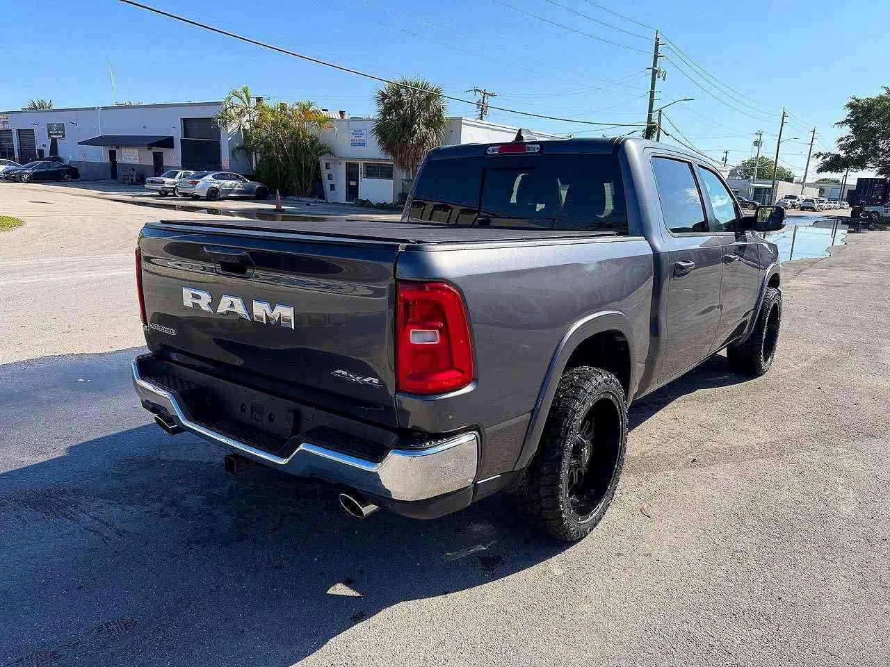 🚘 متوفر للمزايدة والاستيراد 🇺🇸

🔹 السيارة: [RAM 1500 LARAMIE]
🔹 سنة الصنع: [2026]
🔹 نوع الحادث: [طخات بسيطه في البدي]
🔹 الممشى: [440 mi]
🔹 الحالة: [Run & Drive ]
🔹 المواصفات: [فل كامل]

🗓 تاريخ المزاد: [2026/5/27]
⏰ وقت المزاد: [04:00 AM]

📍السيارة ضمن مزادات أمريكا
✅ فحص كامل قبل الشراء
✅ توفير صور وتفاصيل دقيقة
✅ شحن واستيراد للعراق
✅ متابعة كاملة من المزايدة للتسليم

📞 للحجز والاستفسار على الارقام التاليه ***********/***********
🔥 مزاد الغراوي لاستيراد السيارات

⚜️ “اختيارك الأفضل لسيارات المزادات الأمريكية والخليجية — جودة، سعر، ومتابعة مضمونة”
