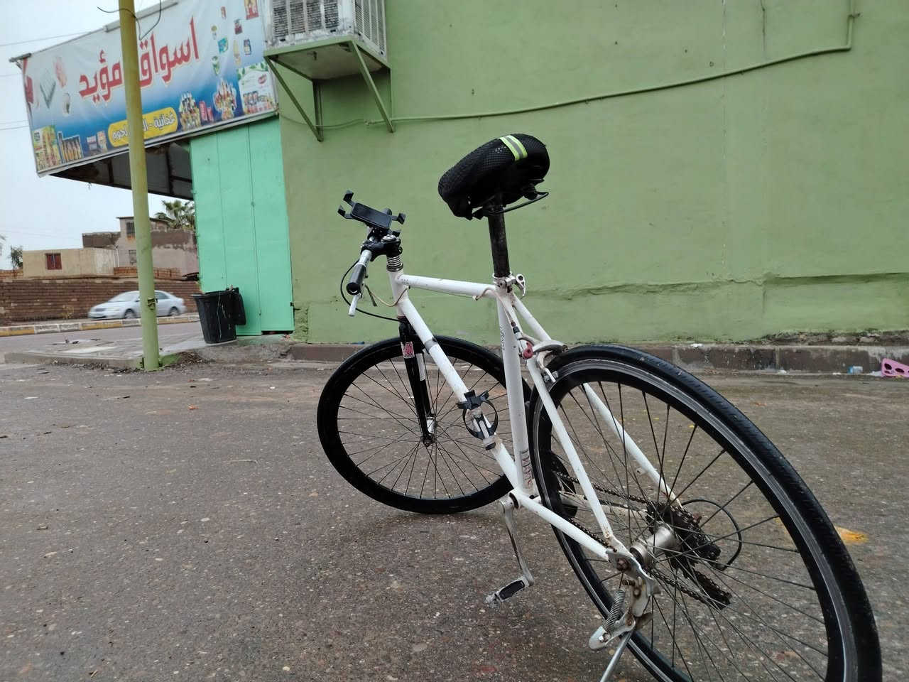 بايسكل للبيع من نوع C700 كير 3 امامي و 7 خلفي
الوزن خفيف جدا مصنوع من الكاربون فايبر

سريع وممكن يصل لسرعه 40 بسهوله
السعر 95 وبي مجال 
للاستفسار اتصل على رقم 6084 447 0785

او للتواصل على الخاص


**إذا كنت صاحب هذا الإعلان وتريد حذفه لأي سبب، رجاءا أرسل رسالة إلى الدعم الفني**