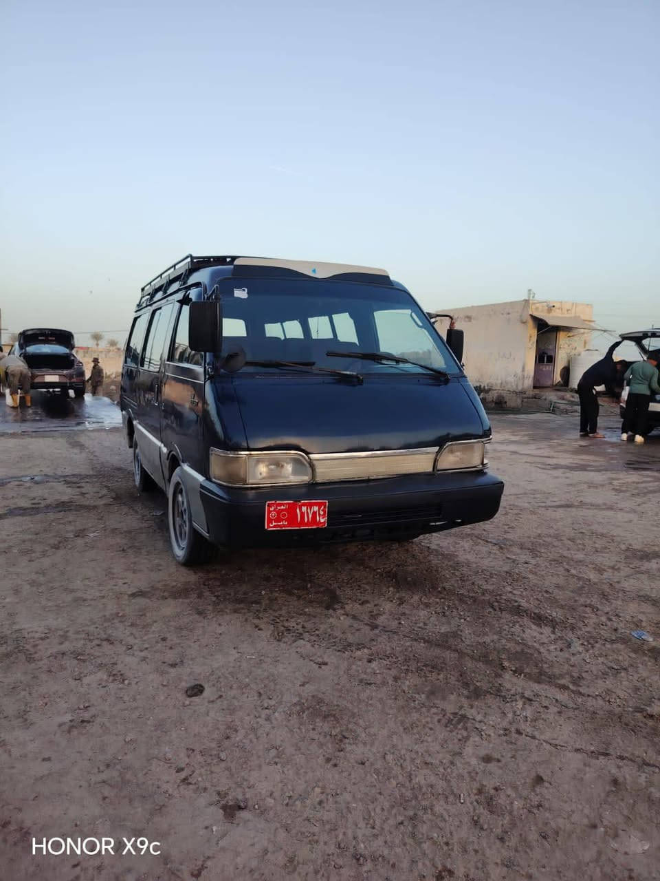 السلام عليكم ورحمه الله وبركاته اخواني كيا بستة موديل 94 رقم صدامي
السياره اني هاملها كترتيب 
بس مداريها بدهن احسن نوعية اديرلها أريد أخذ اليفان إذا مراوس عادي
 مكاني بابل الهاشمية 
 
رقم تليفوني ***********
سعر خاص
