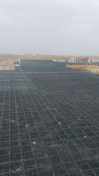 عندي كادر حدادين اخذ شغل قطعي وع طن بنايات رفتات سقوف مجمعات داخل بغدا...