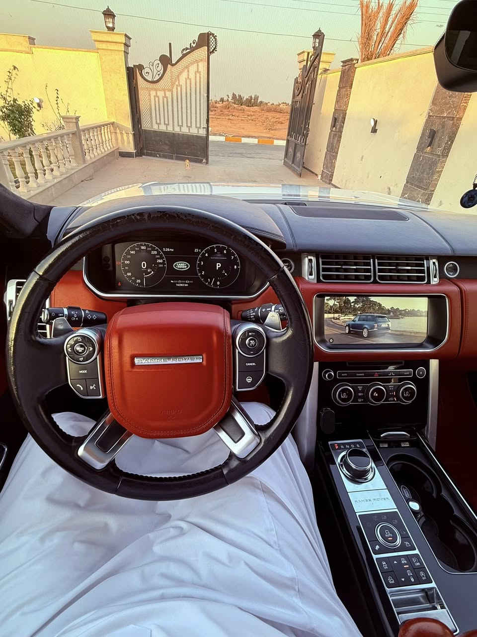 السلام عليكم
للبيع او مراوس مع سيارة 7 راكب
رانج روڤر موديل 2017
وارد الماني كفالة عامة 
محرك 8 سلندر سوبر چارج
محرك گير مكفولات 
ماشية 142 الف كيلو 
مواصفات 6 كامرات
حساسات خلفي وامامي
جكات 
مودات قيادة
داتا شو
كشنات VIP 
كل الكشنات مساج وتدفئة وتبريد وكهرباء فول تحكمات وذاكرة
ثلاجة عدد 2 امامية وخلفية
بانوراما
ستيرن كهرباء وهيتر
نظام البقاء داخل المسار
شاشات خلفية مع ريمونت كونترول
شاشة امامية كبيرة
تبريد مركزي
إنارة الطريق مع فرة الستيرن
مرايات شفط
شفتات ستيرن
صندوق قطعتين كهرباء وشفط
رقم اربيل سنوية بإسمي هزه جديدة سنوية لل 28
مكان السيارة بغداد الكرخ
السعر370 ورقة
للإستفسار اكثر ***********
