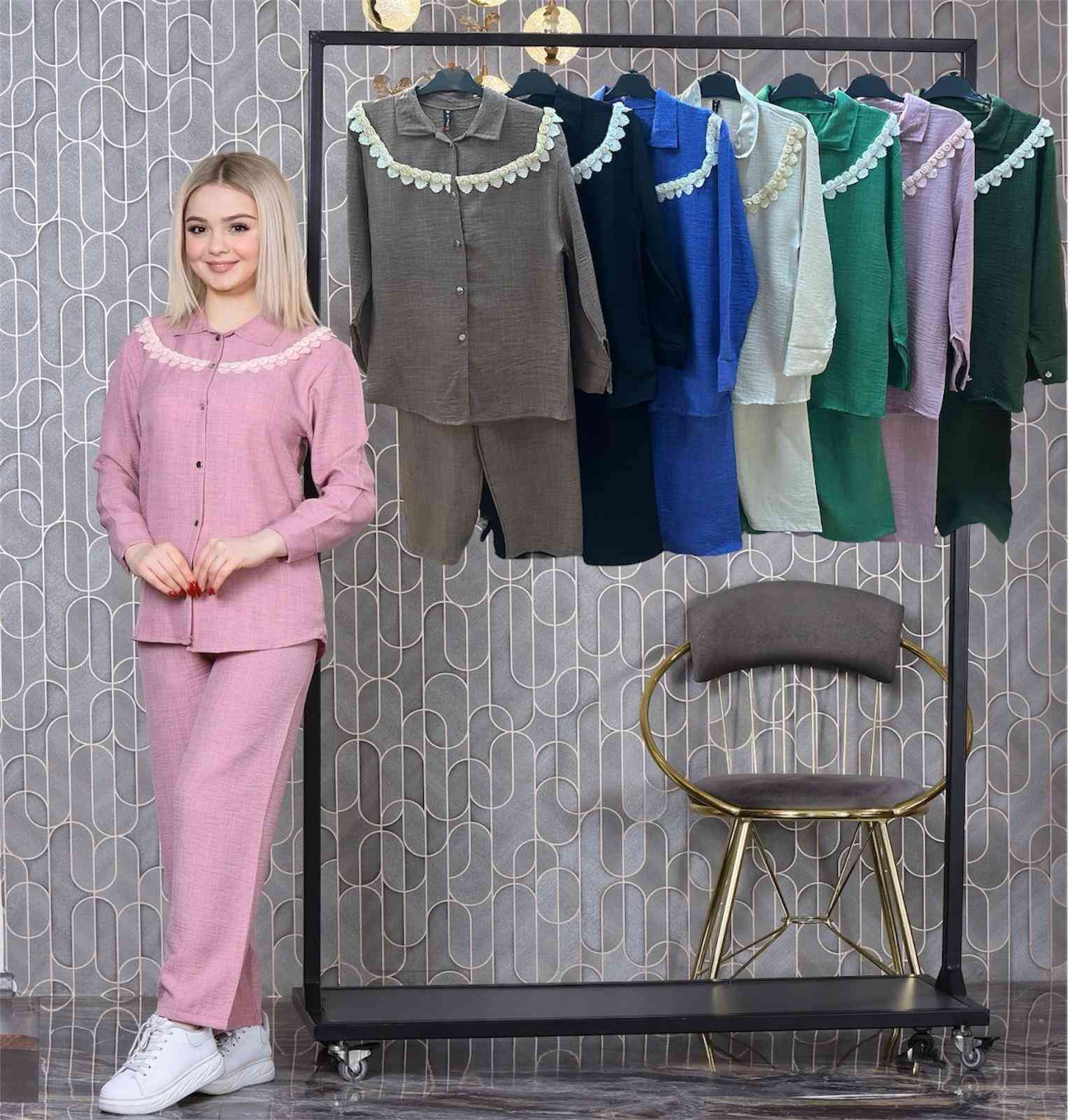 موسم العيد 2026 🇹🇷

طقم بناتي كتان 😍

القماش: كتان صوفيا  نخب اول  ⚡️

المقاس :12.14.16.18 سنه ✔️

السعر:  مناسب جداً 💵🔥


**إذا كنت صاحب هذا الإعلان وتريد حذفه لأي سبب، رجاءا أرسل رسالة إلى الدعم الفني**