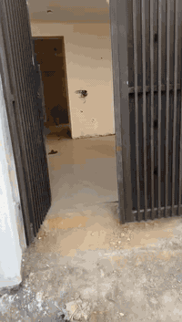 سلام عليكم 50 3 طوابق  3 غرف نوم تسليم مفتاح السعر 95 اذا انته اتكمله 85 البعيثه مجمع ￼ الأمل ￼￼￼***********
