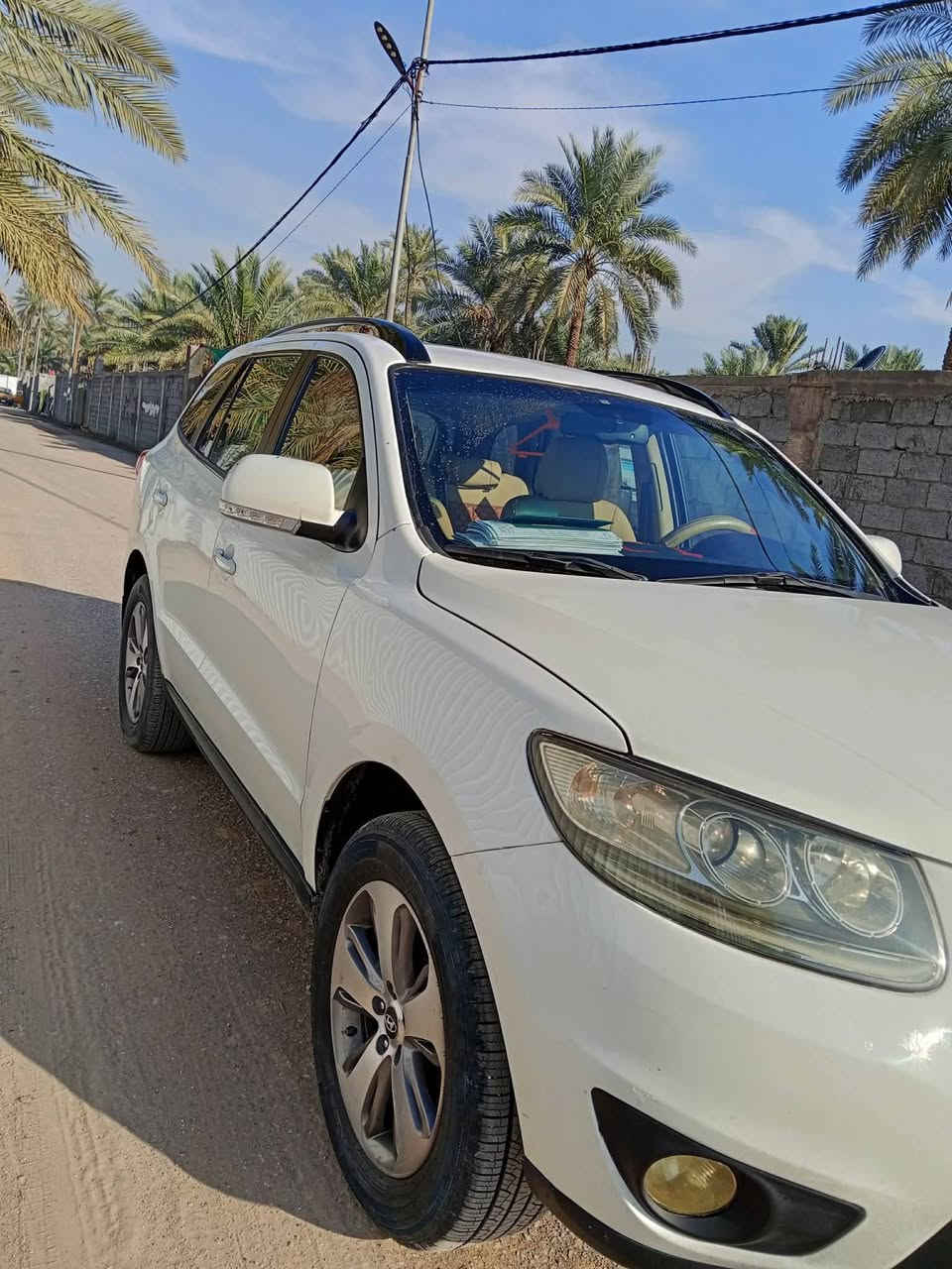 السلام عليكم..
سنتافي موديل  ٢٠١٢ خليجي 

 مكينه سته سلندي سبعه راكب

 فول مواصفات

 فتحه اشاير بالمري حساسات

شاشه كبيره تبريد ثلاث قطع

رقم انكليزي بأسمي سنويه مجدده

بيها صبغ جاملغ خلفي وامامي

وجزء من البنيد بدون اي دواخل

السعر المطلوب ١٤٥ 

موجوده بكربلاء

مناقصها اي شي
***********
