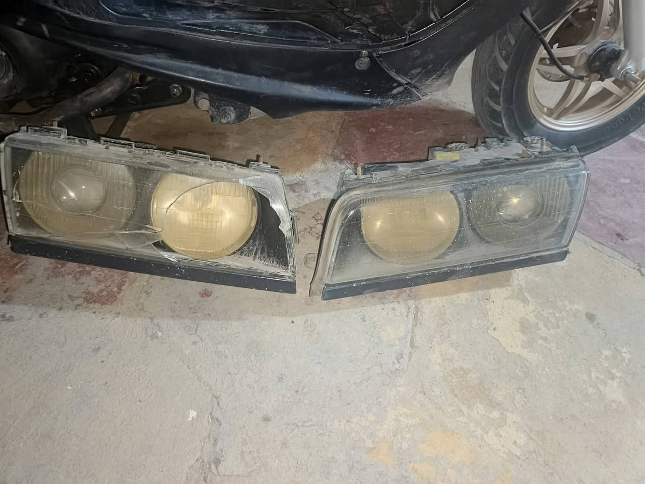 السلام عليكم
غراض BMW خفاش للبيع 
اللايتات بيهن منظومة زنون بس عالي وعوزهن جامات وبيهن قواعد مكسوره 
والدرگه عوزها شريط
والبك لايتات بدون كلوبات
قيم وخذ عجبني سعرك ابيع
مكاني كربلاء


**إذا كنت صاحب هذا الإعلان وتريد حذفه لأي سبب، رجاءا أرسل رسالة إلى الدعم الفني**