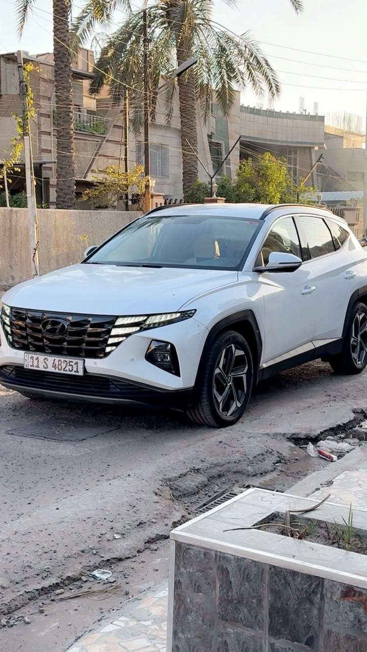 هونداي توكسان خليجيه موديل 2023 محرك 2000 سي سي المرغوب مواصفاتهة ويل جبير كروم بصمه تشغيل وابواب مري شفط اشاره بالمري بردات ابواب خلفيه كراسي جلد ابيض بلادي وكرسيين كهرباء وحساس امامي خلفي كامره شاشه ايبات هندبريك دكمه شاحن وايرلس لايت لد زينون وبقيه مواصفات المعروفه السياره ماشيه 60 الف كيلو مغلفه كشناتهة ودواخلهة من هيه زيرو مكفوله من صبغ وتبديل وضرر بيهة كم ملاحضه مذكوره بسونار وسونار ويه الصور مرفق رقم بغداد هزه جديده بسمي لسعر 19000$ وبيهة مجال بسيط مكاني بغداد عامريه ***********
