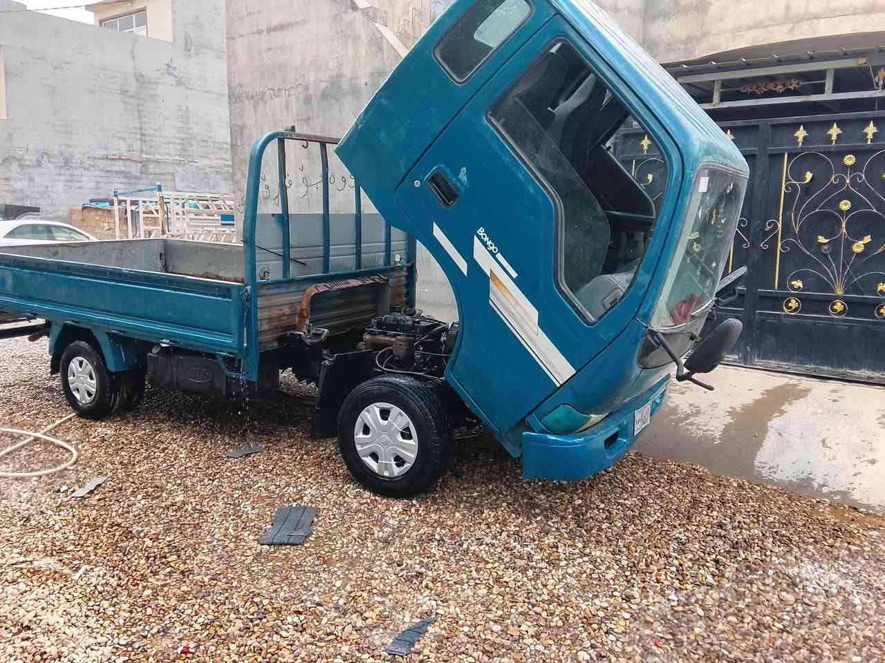 دوو ته ني كه يه فونتيره 
ره قه م ره ش 
سه نه وي له كه لا 
وه شه رت كير مه كينه 
وئه كسل  مال كه سه به ته  ناونيشان 
كه لار سمود سعري ٣٣ كلا ومه عامه له ***********
