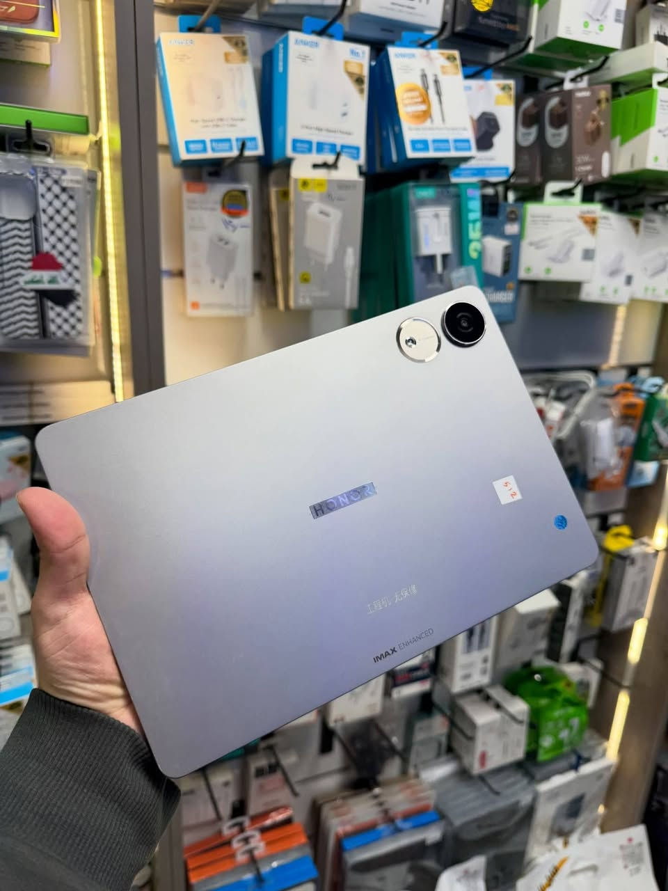 اخر 3 قطع
هونر V9
ذاكره 512
نظافة 100%
بدون ملحقات 

375 الف ومتوفر توصيل لكل العراق


**إذا كنت صاحب هذا الإعلان وتريد حذفه لأي سبب، رجاءا أرسل رسالة إلى الدعم الفني**