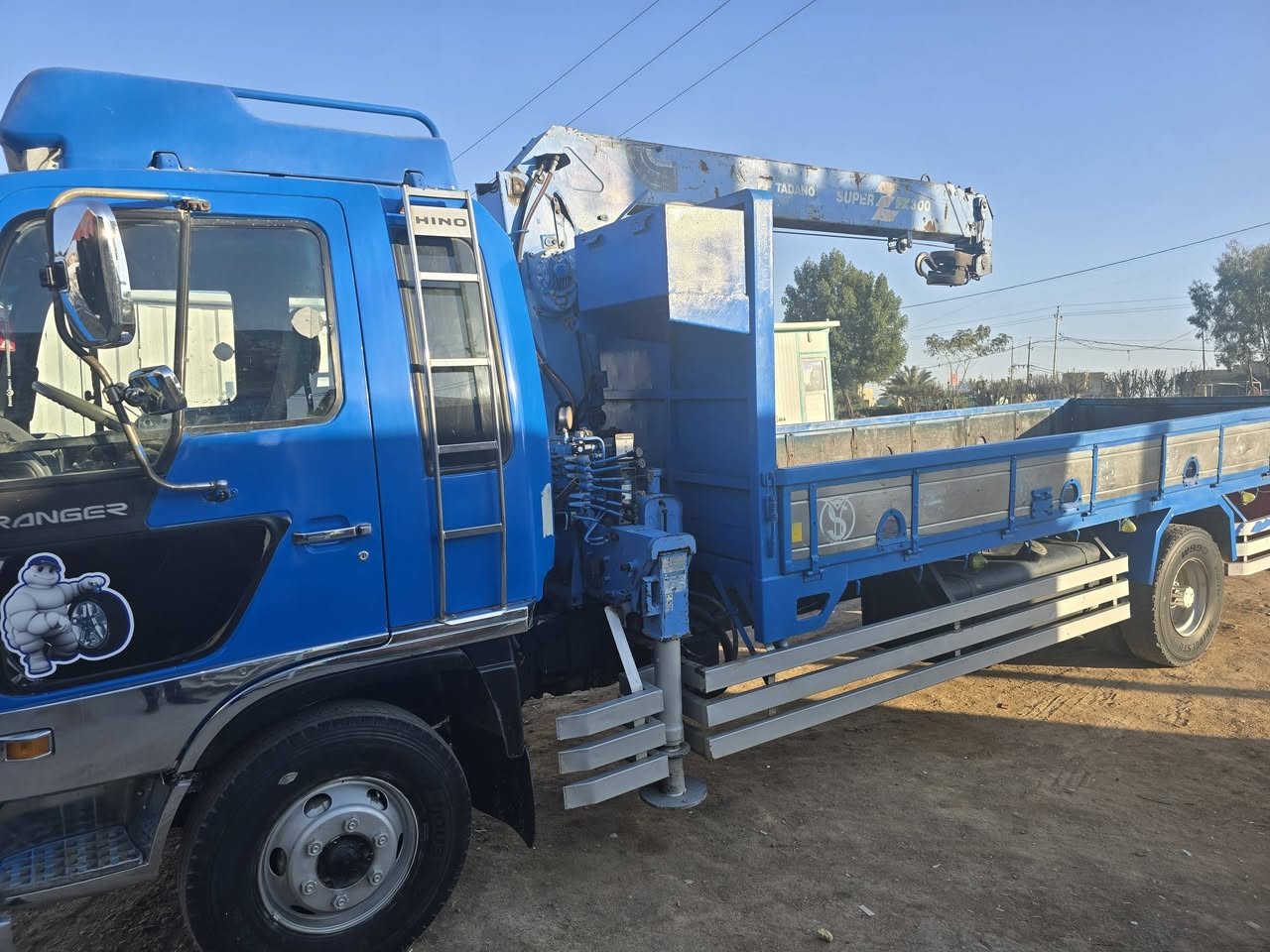 كرين طيره موديل ٩٢ كفاله عامه مكينه ٧٠ عادي سعر (١٩٥) مكانها بابل.  م/***********
