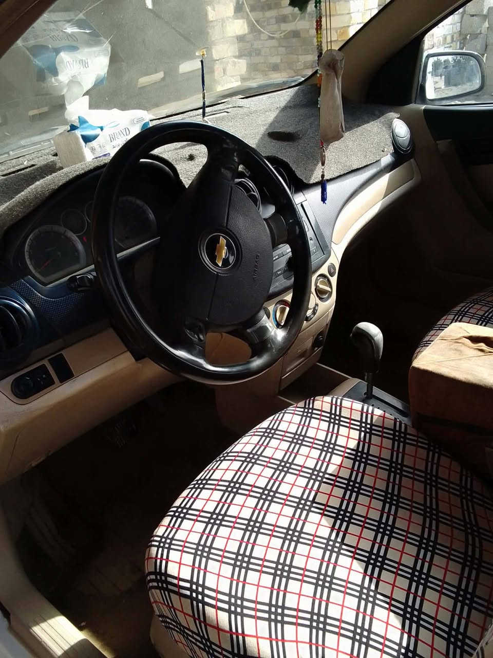 السلام عليكم للبيع سياره افيو 2010 وارد خليجي محرك مفتوح 1500 سياره جاهزه كير محرك حداديه تبريد سياره مكفوله ما عدا خشم البنيد ودور الجامع الخلفي صبغ السعر 68 بيها مجال مكان النجف رقم التلفون***********
