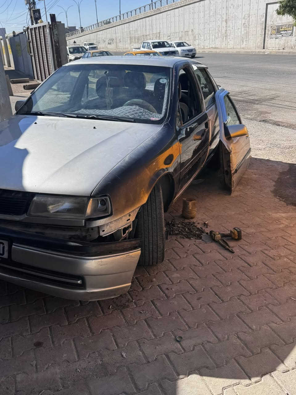 ورشة النجوم للصباغة يوجد لدينا تبديل قطع غيار  جميع أنواع السيارات + صبغ جميع أنواع السيارات و الألوان 
عنواني كركوك حي عسكري جسر حصو ورمل ***********
