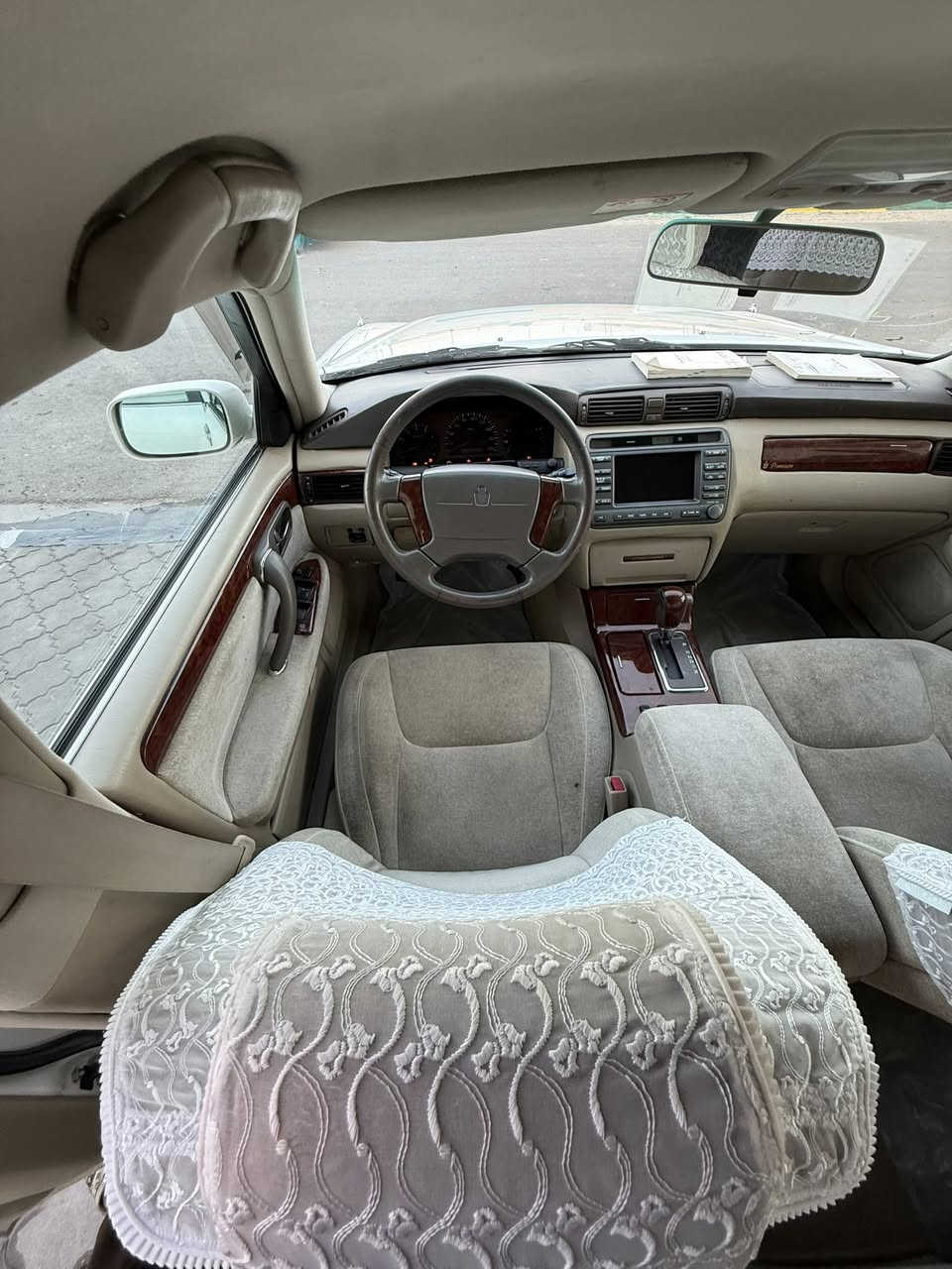 سلام عليكم جنون مديل(2000) لون لؤلؤي خضراوي رقم بصره هزه ورقم جديده وسنويه مجدده 31 سياره فقط نقل جثه والشغل ميه بل ميه سياره دخول جديد ماشيه شي قليل ثلاث 3   برده خلفيه كشنات كهربائه لايت متحرك دواخل بيجي سياره مكفوله من الكص والتبديل  والباقي  شرط سياره حيلل جديده وتحوير  100% 100 فوك وجوه  تبريد كله شغال حداديه خلفيه واماميه كله ميه بل ميه مشط جديد تخم تاير جديد كهربائيات كلهن شغالات سبير مانازل سياره حيل جديده وزيرو واحله من الصور تجي وتشوف بعينك الله شاهد ومانقصهه برغي حيل متعوب عليهه السعر(.  102) وبيهه مجال قليل العنوان البصره الرقم الهاتف(***********)
