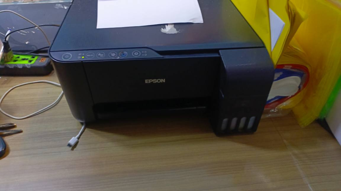 اجهزه طباعه ثلاث قطع كل قطعة سعرها 80 مستعمل وبحالة جيدة عنوان موصل حي المهندسين رقمي ***********887 موصل, نينوى
