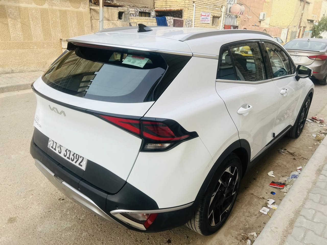 السلام عليكم سبورتج موديل 2023خليجي مكفوله من كل النواحي بيهه الايت المامي مكسوره الجامه مالته ماشيه 32الف كشن كهرباء سايد بريك بصمه سعرهه 213ورقه وبيهه مجال بسيط مكاني الشعله *********** السونار مع المنشور
