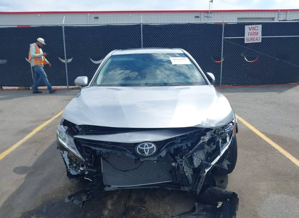 كامري سلفر 2024 

سنة الصنع:
2024
حجم المحرك:
2500 سي سي
نوع المحرك:
دوش (DOHC)
العداد:
4360 ميل
نوع الوقود:
بانزين
السعر 135,


**إذا كنت صاحب هذا الإعلان وتريد حذفه لأي سبب، رجاءا أرسل رسالة إلى الدعم الفني**