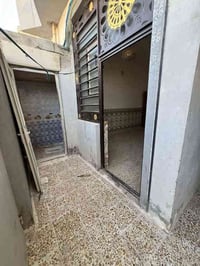 الحولي شارع ثلاثين الأول • دار للإيجار 100م • غرفتين نوم