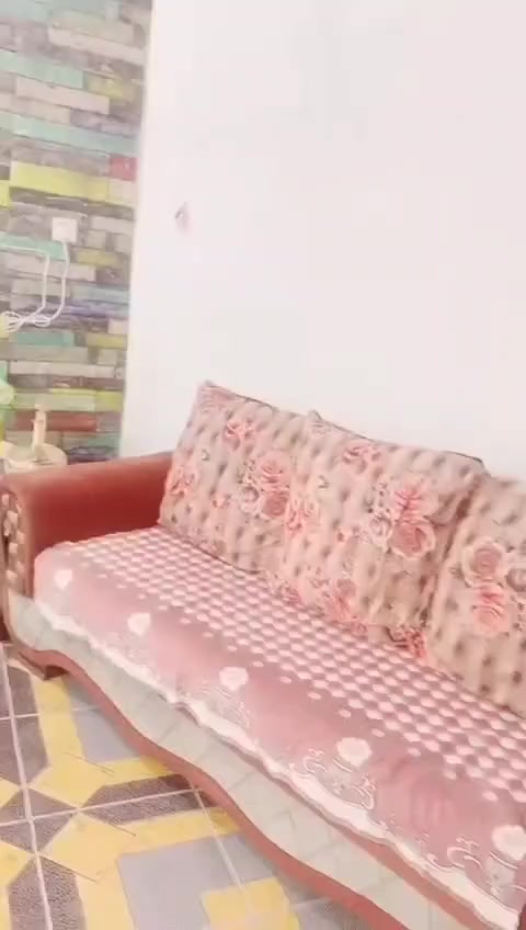 السلام عليكم تخم للبيع 10مقاعد نضيف 80بلميه شوفت عينكم كلشي مابي الاستفسار ***********
