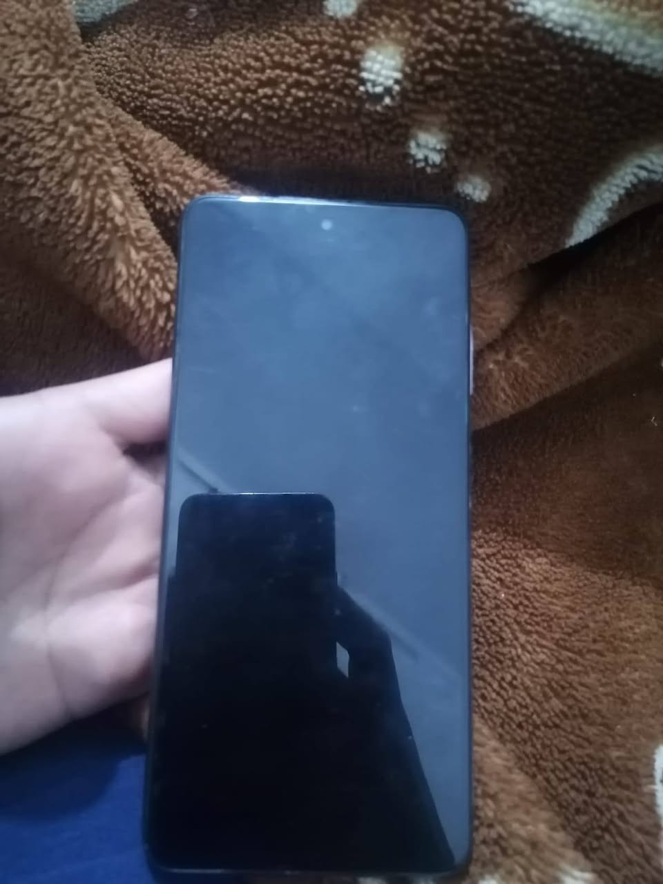 تلفون بوكو اكس3 تلفون غني عن التعريف كلشي ماامبدل بي شاشة اصلية بطارية اصلية كلشي مضمون ونضيف سعر 185قفل قفل قفل اتصال على رقم ***********
