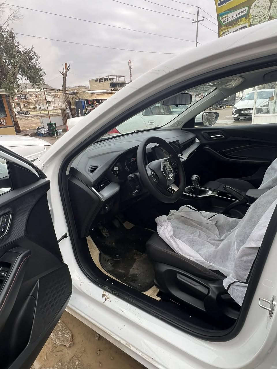 ئێمجی گێڕ عادی 
2025 
10 هەزار ڕۆشتوە 
بۆیاخ و سارد و شوختی نیە 
سعر 102 گەڵا 
***********
