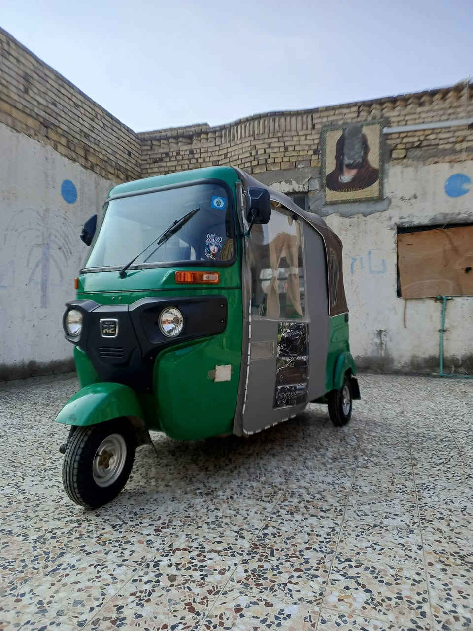 سلام عليكم تكتك البيع  اوراق  22 شهر 11 مضلع  تكتك كفاله عامه ماعده جوه البك لايت طكه  خفيفه كد اصبع والباقي كفاله عامه  سعر 8 300 وبيها مجال هذا رقمي وتصل 👈 ***********  وذا ماتحصلني عل تصال راسلني واتساب مكاني ميسان
