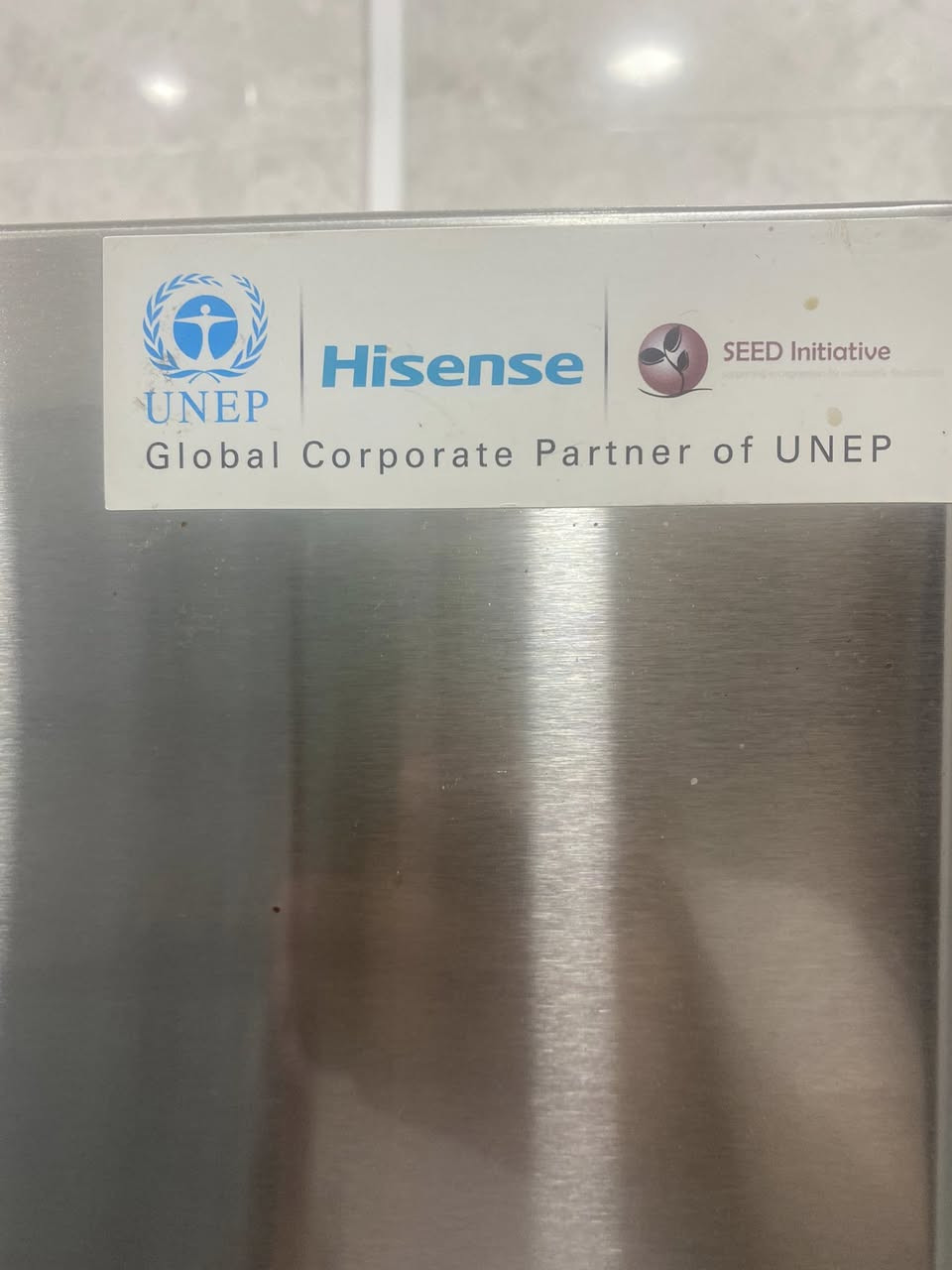 سلام عليكم ثلاجه هايسنز باله تشتغل  بس بيه خلل من يجمع الفريز الجوه تبقى ما تصعد بروده للفوق لازم طفيه يله ترجع طبيعيه 
السعر 250 بيها مجال


**إذا كنت صاحب هذا الإعلان وتريد حذفه لأي سبب، رجاءا أرسل رسالة إلى الدعم الفني**