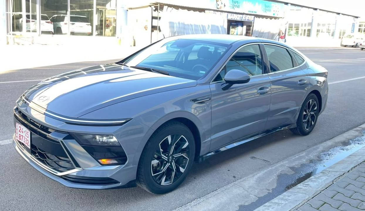 هوندا سوناتا - SEL  2024
لون سمنتي كشنات تدفئه مرايات رادار
تحكمات ستيرن
اوتو ستوب + اوتو مساعد
تحديد مسار شارع
مساعد ستيرن
رادار أمامي
رادار جانبي / نقطة عمياء
حساسات فتل 360 درجه
شاشات الكتروني
ماشي 31 الف مايل
كير ماكينه رادار تبريد كهربائيات كله بشرط بلادي أصلي

ضرر بابين خفيف . تبديل اصلي شركة بخ نفس اللون فقط

ارباك تكمة جهة سائق راجع سستم شركة

مكان سياره دهوك

رقم صاحب سيارة ***********
