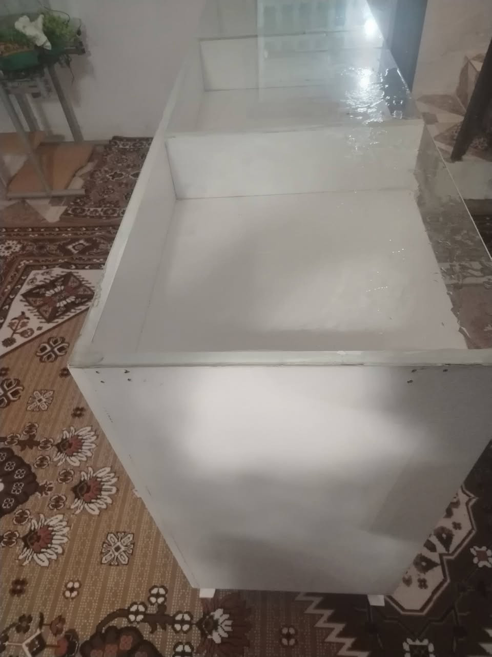 سلام عليكم ميز مال محلات  جديد لوك مترين تفصال للبيع خابر وتدلل ***********
***********
