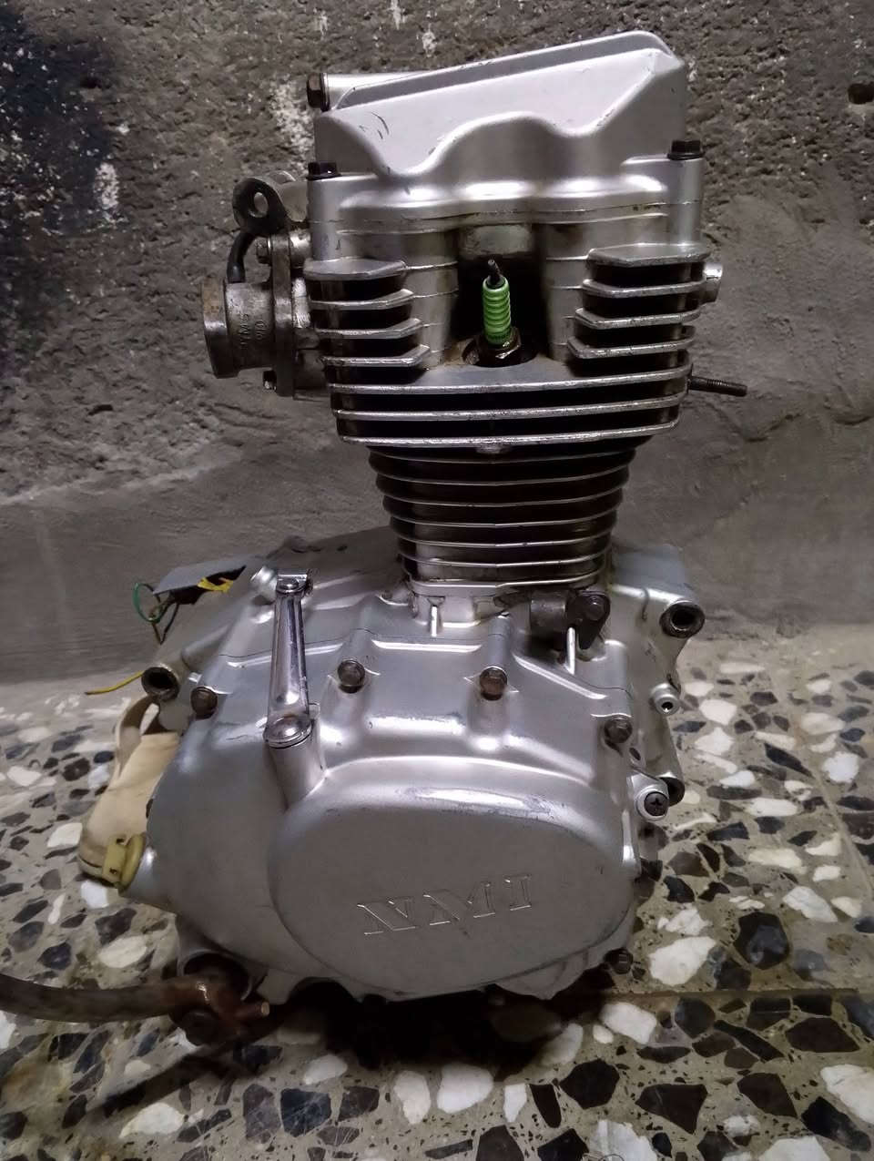 مكينه نظيفة شغاله  ستوهة مجفته ب75 وبيهة مجال بصره لامن اداخلي ***********
