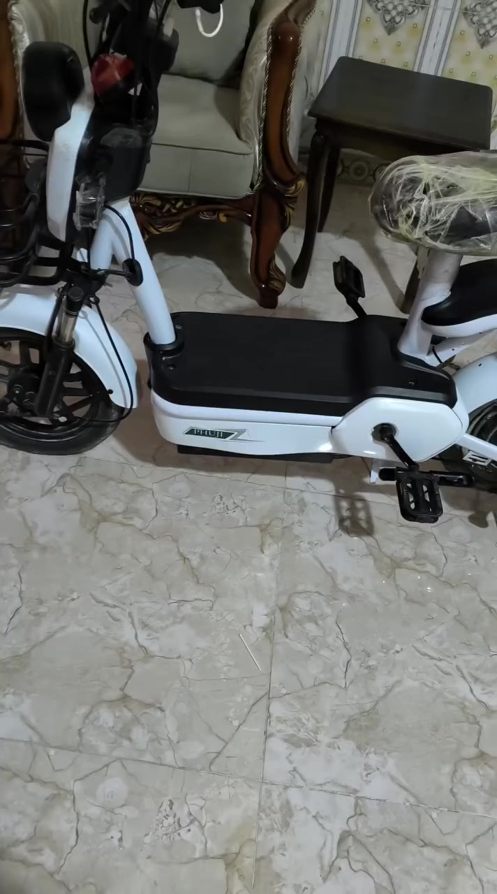 سلام عليكم خوتي عندي هاي درجه شحن حجم 14 درجه نضيفه 95من 100 فول مواصفات درجه واحد عل واحد موديل 2025 درجه جديه حته البطاريات جدد مكان درجه بغداد ابو غريب سعر درجه 180 وبيه مجال الي شرائيه رقم تواصل صاحب درجه ***********
