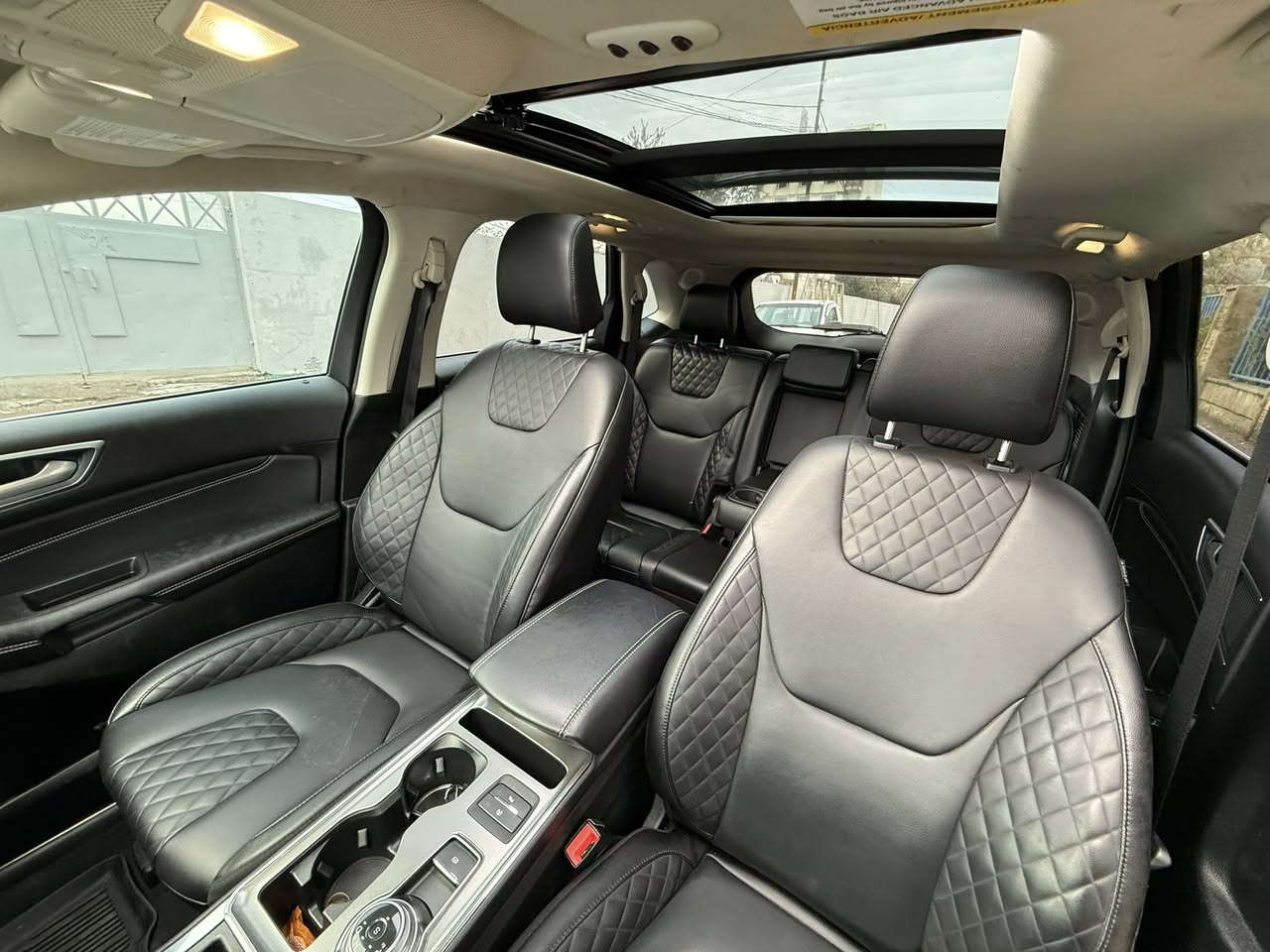 فورد ئيدج تيتانيوم
2024
🔴 بصمه 
🔴 شغال
🔴 دوكه بصمه
🔴 پانوراما 
🔴 كوشن جلد و كهرباء 
🔴 كوشن هيتر
🔴 سوكان هيتر
🔴 دبل اكسل 4*4
🔴 شحن موبايل
🔴 بريك كهربائي 
🔴 ئوتو هولد
🔴 باركينگ
🔴 شاشه گه وره
🔴 3 گير
🔴 صندوق شفت
🔴 كوشين خه رن
🔴 سماعهسبورت Bo
زور موصفانى تر سياركه ته نها 1 پارچه صبغ
بى داخلى بى ژورى ارباك سيستم
*********** - 186$
