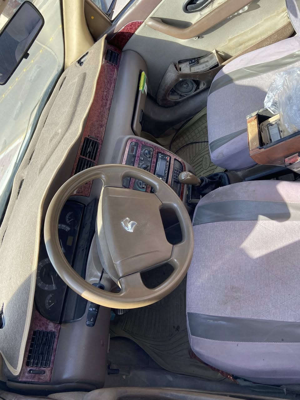 السلام عليكم سمند13 مكينه كير حداديه بلجيس السياره بيه البنيد طاير وبيه ضربه بصفحه السايق السعر 28قفل الستفسار ***********
