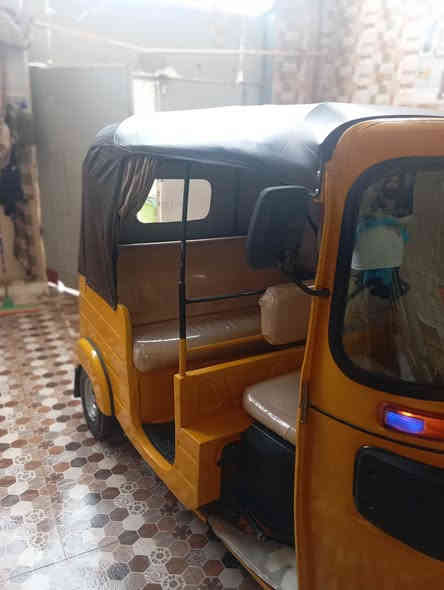 تكتك البيع موديل 2020 رقم نكليزي سعر 6 ملايين وبها مجال الشراي  وهذا ‏‪0786 488 8632‬‏ هذا رقمي ونتصل عليه
