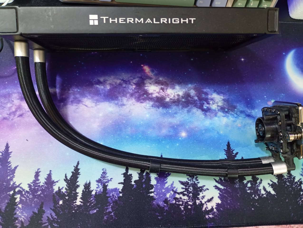 15 الف مع التوصيل
مبرد AMD مستعمل شغال
راديتر مبرد ثرماستك المضخة عاطلة يعني ابيعلك راديتر


**إذا كنت صاحب هذا الإعلان وتريد حذفه لأي سبب، رجاءا أرسل رسالة إلى الدعم الفني**