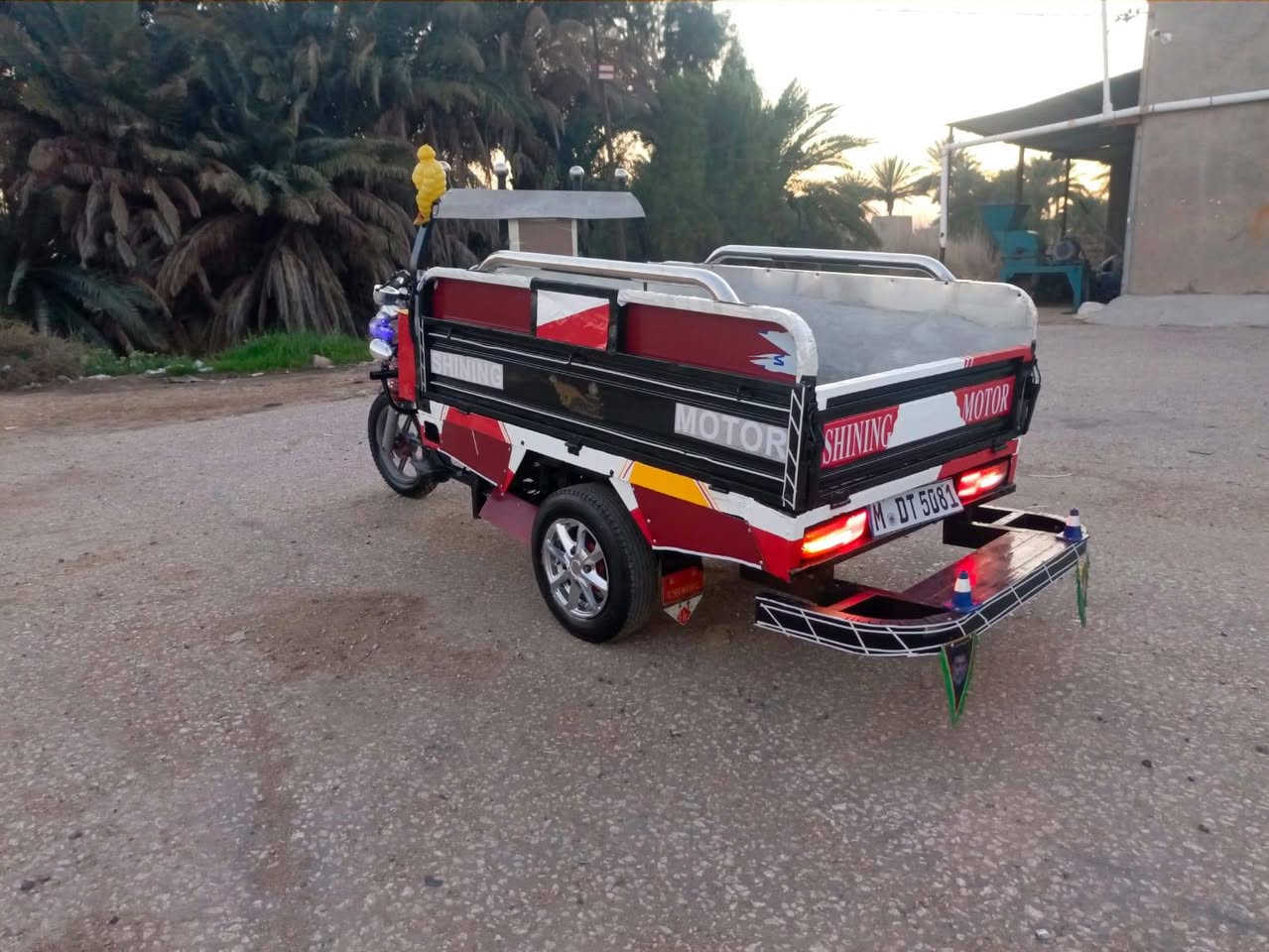 السلام عليكم ستوته للبيع موديل 20 ستوته حلوه وجاهزه كهربائي شغاله مقفوله شاصي رقبه اوراق اصولي كان بابل الشوملي السعر 1400 وبيها مجال ***********
