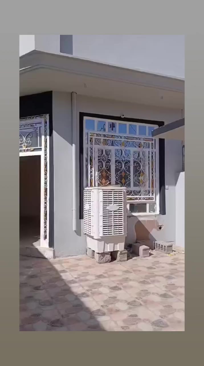 مشتمل في حي العسكري للبيع طابقين ضباط برشته١٥٠متر بيع مستعجل سعر٦٥ مراجعه مكتب الفهد ***********
