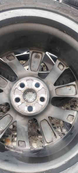 مكلففف بالنشر 
السلام عليكم 
للبيع 
تخم ويل كب بلادي مختوم تيوتا حجم 18 مال كورلا نضيف جداً مع تخم تاير إنتاج 23 
السعر 330
الاتصال ع الرقم ***********
